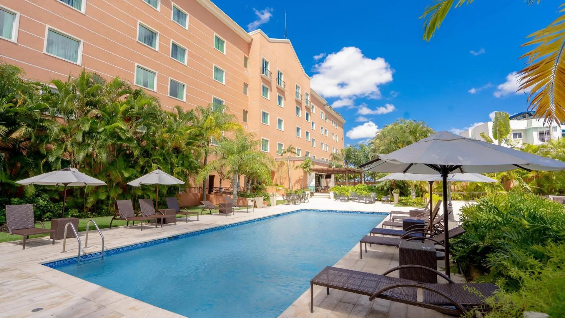 Hodelpa Garden Court Hotel Santiago De Los Caballeros